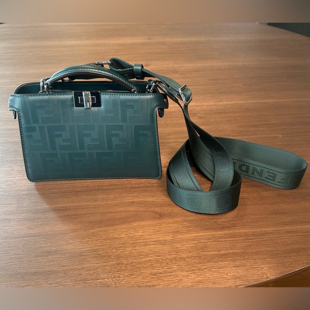 FENDI Peekaboo ISeeU XCross, Dark-Green